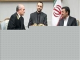 احمدی ن‍‍‍‍‍‍ژاد : ایران و روسیه در کنار یکدیگر می‌توانند کشورهای مقتدر و موثری در مناسبات جهانی ...