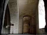 ارمنستان آثار تاریخی و اسلامی متعلق به ملت جمهوری آذربایجان را از بین می‌برد 	