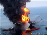 آتش سوزی در یکی از چاه های نفتی جمهوری آذربایجان در درياي خزر