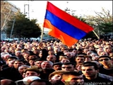 تظاهرات هزاران تن از مردم ارمنستان در اعتراض به نتایج انتخابات ریاست‌ جمهوری