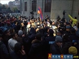 معترضان در پایتخت ارمنستان به خیابان آمدند