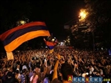 تجمع اعتراض آمیز شبانه در پایتخت ارمنستان برپا شد