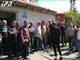 کارگران گرجستان در اعتراض به تعطیلی معادن تجمع کردند