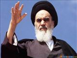 تاکید امام خمینی(ره)بر وحدت از اهمیت زیادی برخوردار است