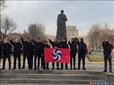 سلام نازی در مقابل یک مجسمه / شکل گیری جنبش جدید راست افراطی در ارمنستان