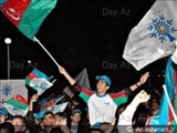 جشن اعضای حزب حاکم آذربایجان نوین 